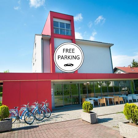 Simbol Rooms With Free Private Parking 卢布尔雅那 外观 照片