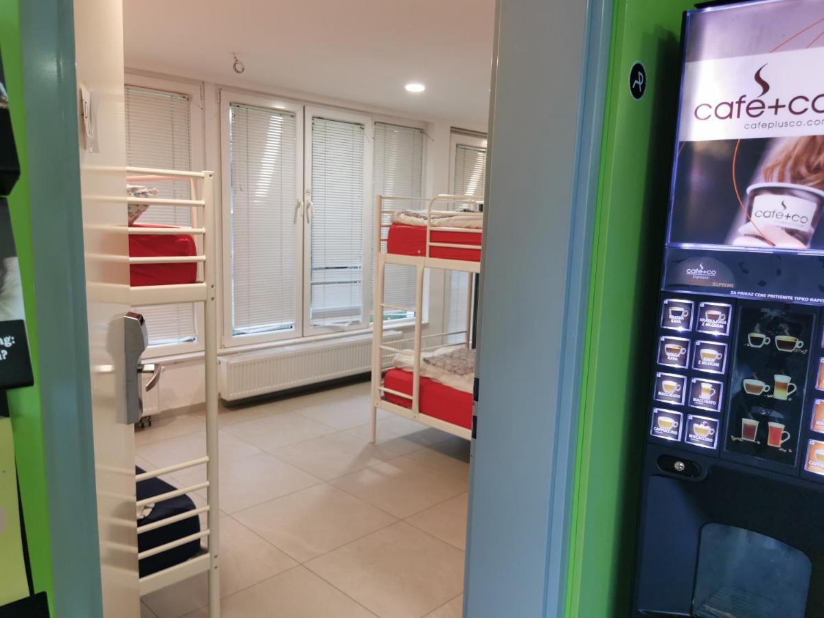 Simbol Rooms With Free Private Parking 卢布尔雅那 外观 照片