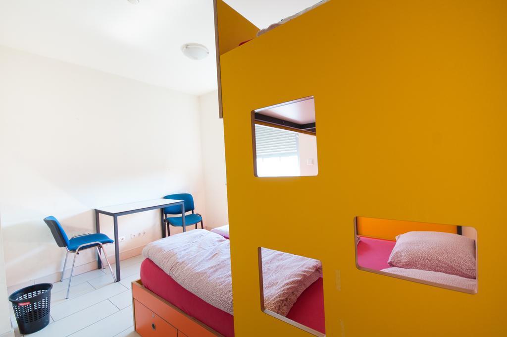 Simbol Rooms With Free Private Parking 卢布尔雅那 客房 照片