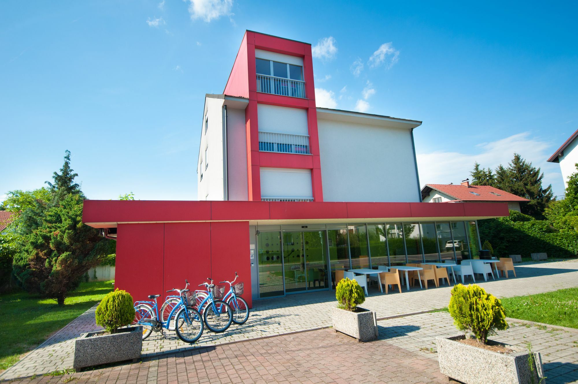Simbol Rooms With Free Private Parking 卢布尔雅那 外观 照片