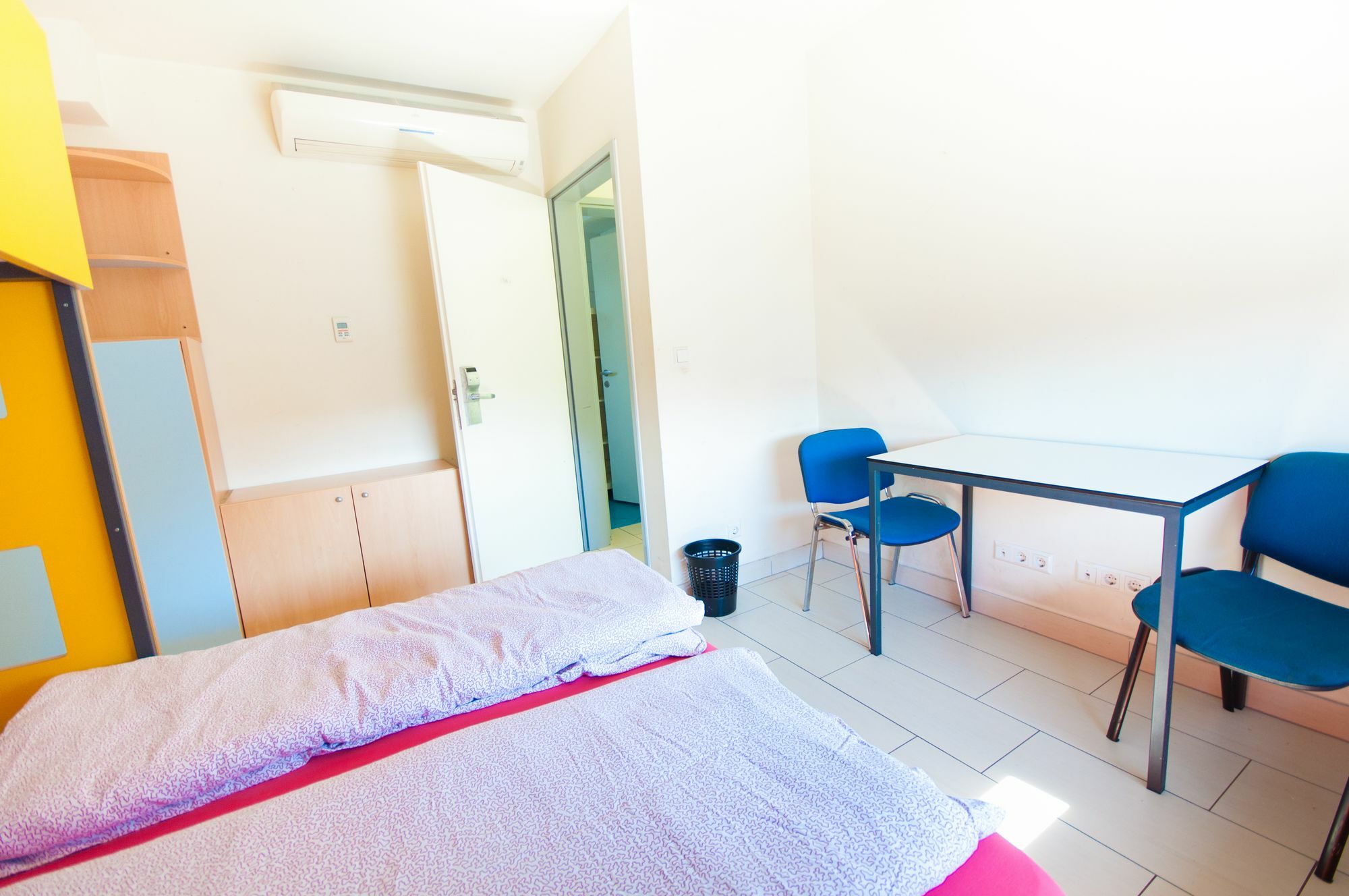 Simbol Rooms With Free Private Parking 卢布尔雅那 外观 照片
