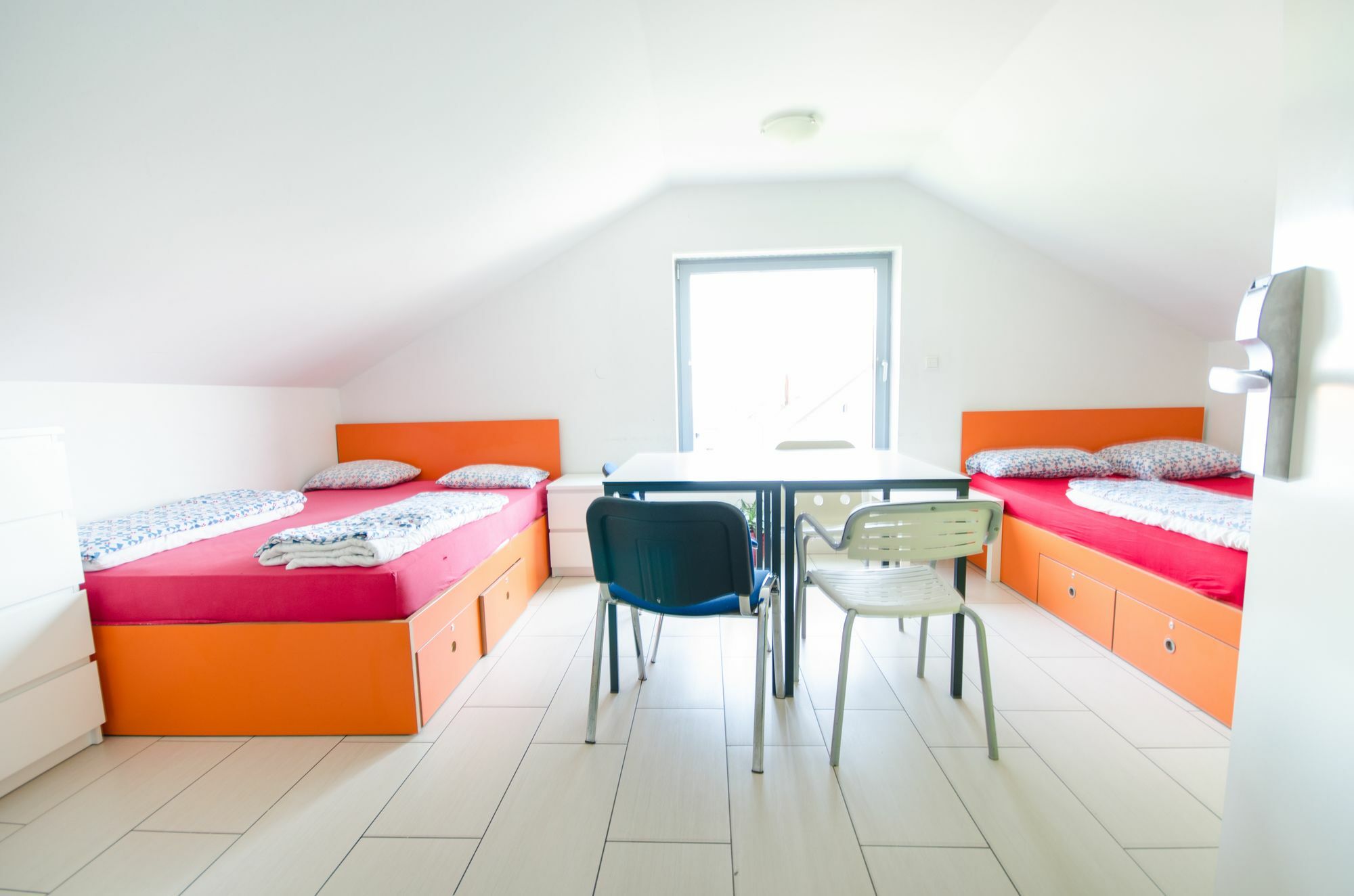 Simbol Rooms With Free Private Parking 卢布尔雅那 外观 照片
