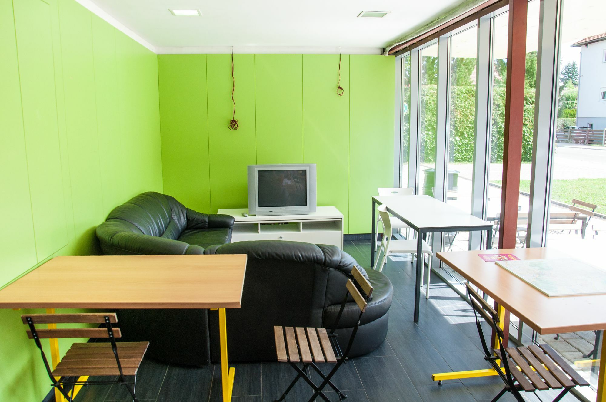 Simbol Rooms With Free Private Parking 卢布尔雅那 外观 照片